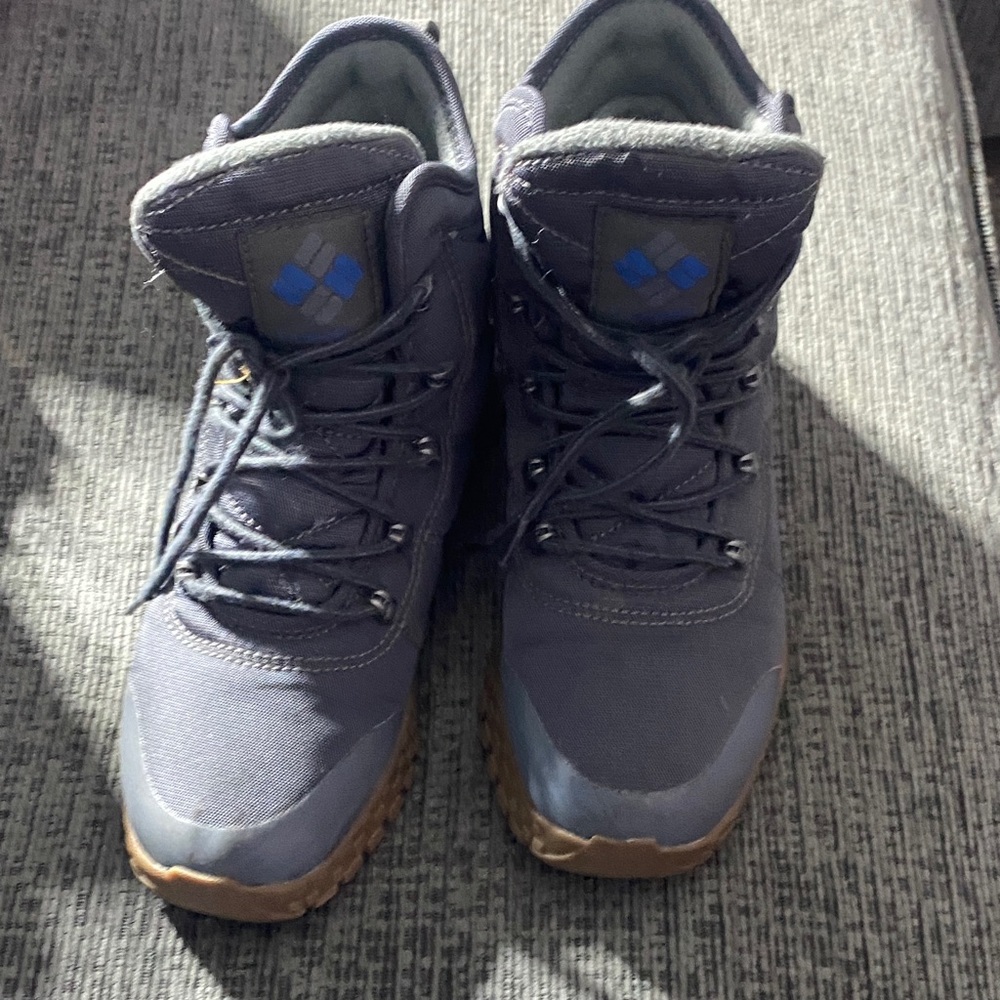 Columbia Men's Gray and Tan Outdoor Boots